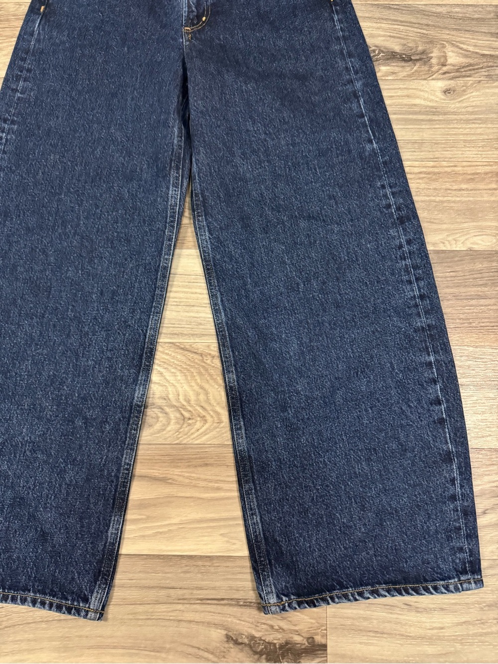 Agolde Low Curve Jean in Pendulum Size 25 - Picture 3 of 11